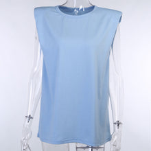 Carica l'immagine nel visualizzatore di Gallery, T-shirt trapezio spalle imbottite