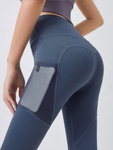 Carica l'immagine nel visualizzatore di Gallery, Leggings jogging con tasca trasparente