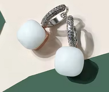 Carica l'immagine nel visualizzatore di Gallery, Orecchini nude colors