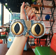 Carica l'immagine nel visualizzatore di Gallery, Custodia sunglasses