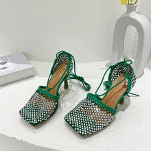 Carica l&#39;immagine nel visualizzatore di Gallery, Squared strass shoes
