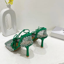 Carica l&#39;immagine nel visualizzatore di Gallery, Squared strass shoes
