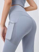 Carica l&#39;immagine nel visualizzatore di Gallery, Leggings jogging con tasca trasparente
