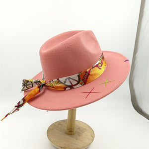 Cappello fedora nastro e charms