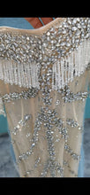 Carica l&#39;immagine nel visualizzatore di Gallery, Luxury Crystal Jenner Met Dress 2021
