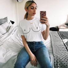 Carica l&#39;immagine nel visualizzatore di Gallery, T-shirt boobs
